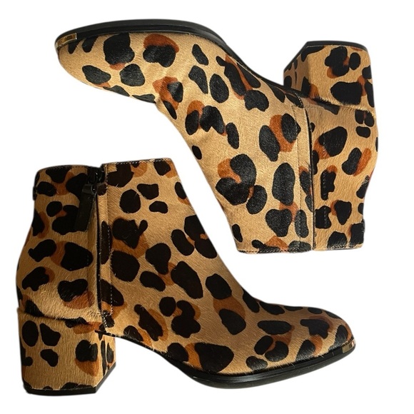 COLE HAAN GRANDSERIES JAGUAR PRINT CALF HAIR BOOTIES NWOT SZ 6.5 B - Picture 2 of 16